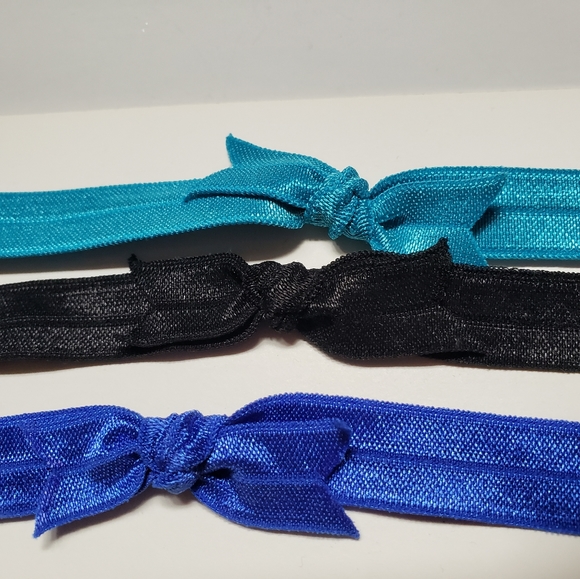 3/$20 Set of 3 baby girls bow headband hair accessories Size 6 to 12 months blue - Picture 1 of 5